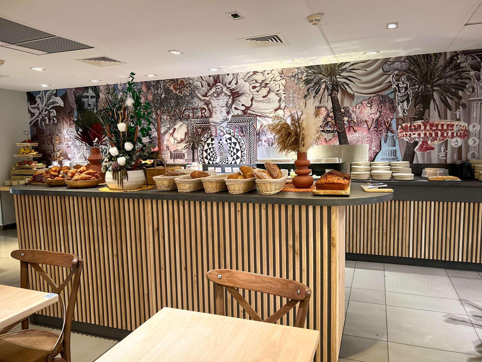 Ibis Budget Nimes Centre Gare Εξωτερικό φωτογραφία