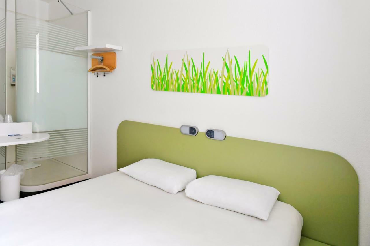 Ibis Budget Nimes Centre Gare Εξωτερικό φωτογραφία
